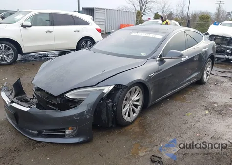 2018 Tesla Model S 100D/75D/P100D из США, поврежденный, VIN 5YJSA1E29JF244870